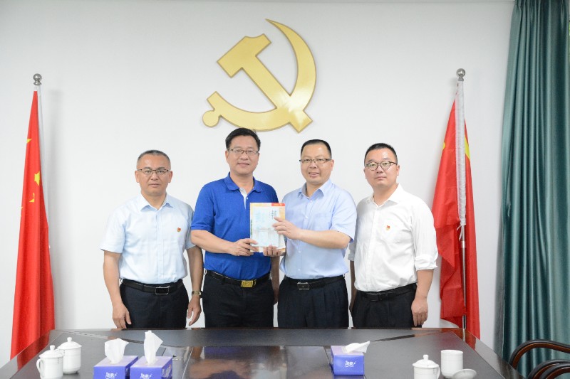 1682557836116731.jpg image