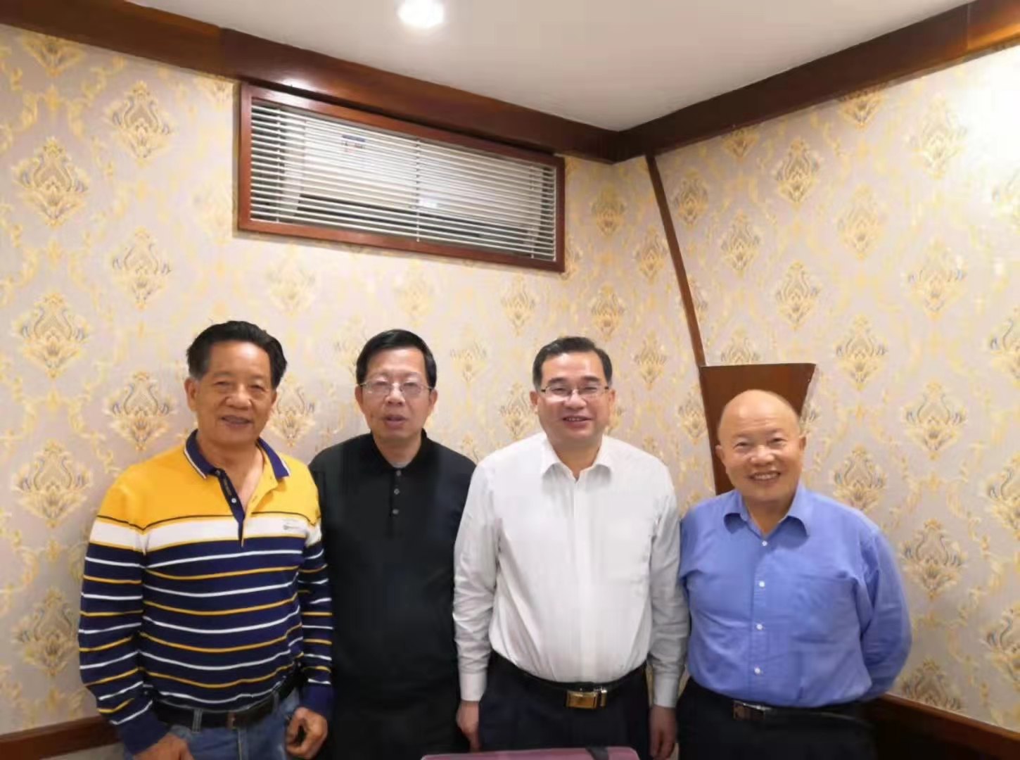 1577236704797877.jpg 微信图片_20191223090118.jpg