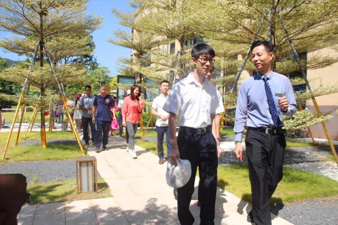 1569228663745415.jpg 1569228663745415.jpg