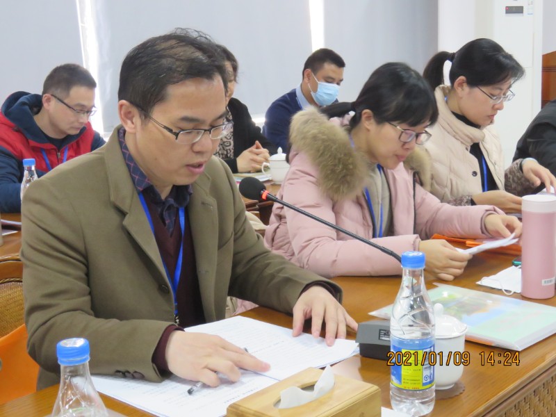 1610505383272561.jpg 18教师代表邹金辉老师发言.JPG