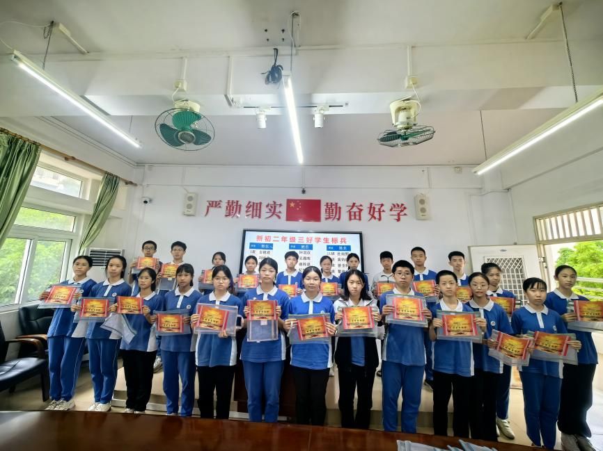 说明: ab6ba37f0dba06fbaa9cc71fe2fbcd17