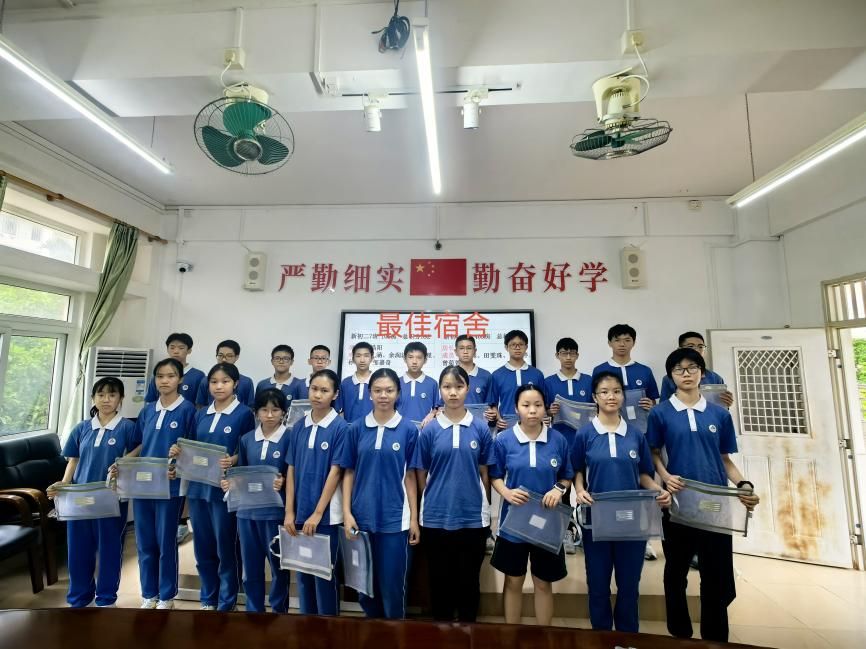 说明: 68004b81b745022fdcad6846e3728738